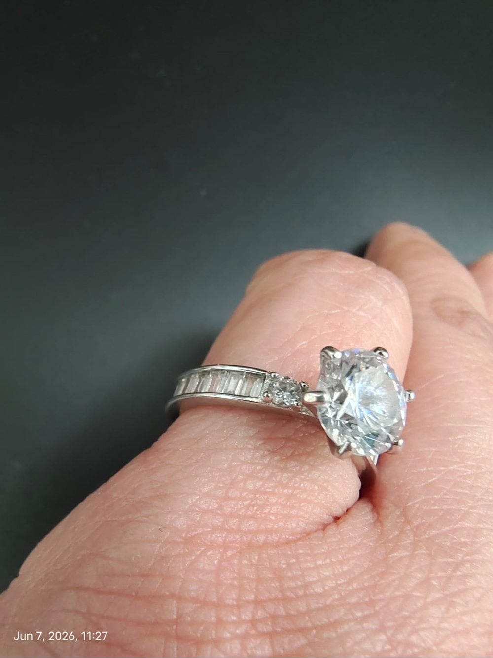 NWOB CI Sterling Silver White Crystal Halo Setting Ring 925 size 5.75